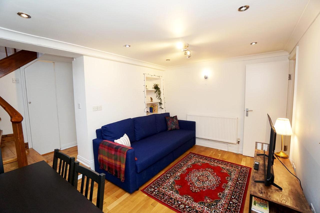 Cozy Retreat By Aresti Hotels Londres Extérieur photo
